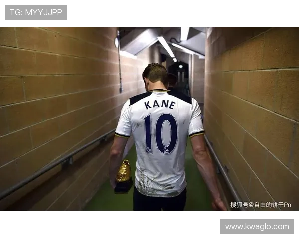 哈里·凯恩与英格兰传奇前锋国家队地位对比分析