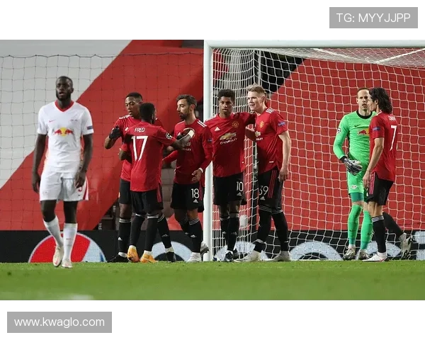 曼联防守漏洞频出,对球队稳定性及争冠走势带来考验。 曼联防守漏洞频出,对球队稳定性及争冠走势带来考验。