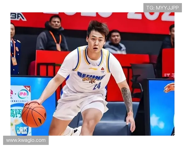 赵睿赛场上拼得狠，家里却被发现超爱买娃娃机，和酷炫球星形象差太多了吧！